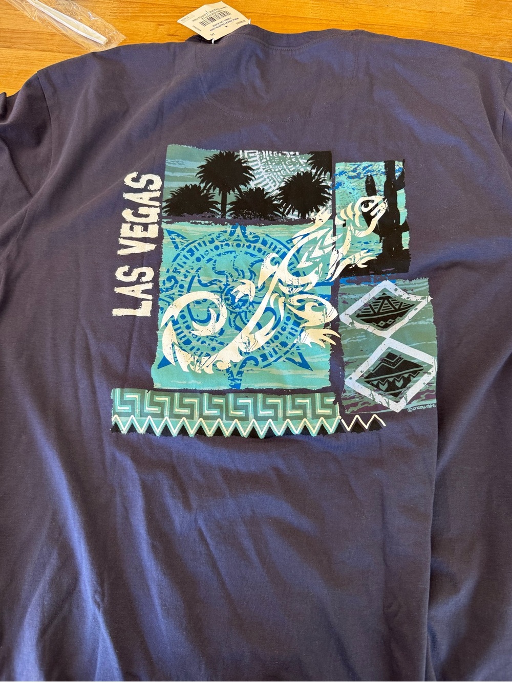 Men’s Navy Blue Graphic Tee with Lizard Logo - Picture 2 of 3
